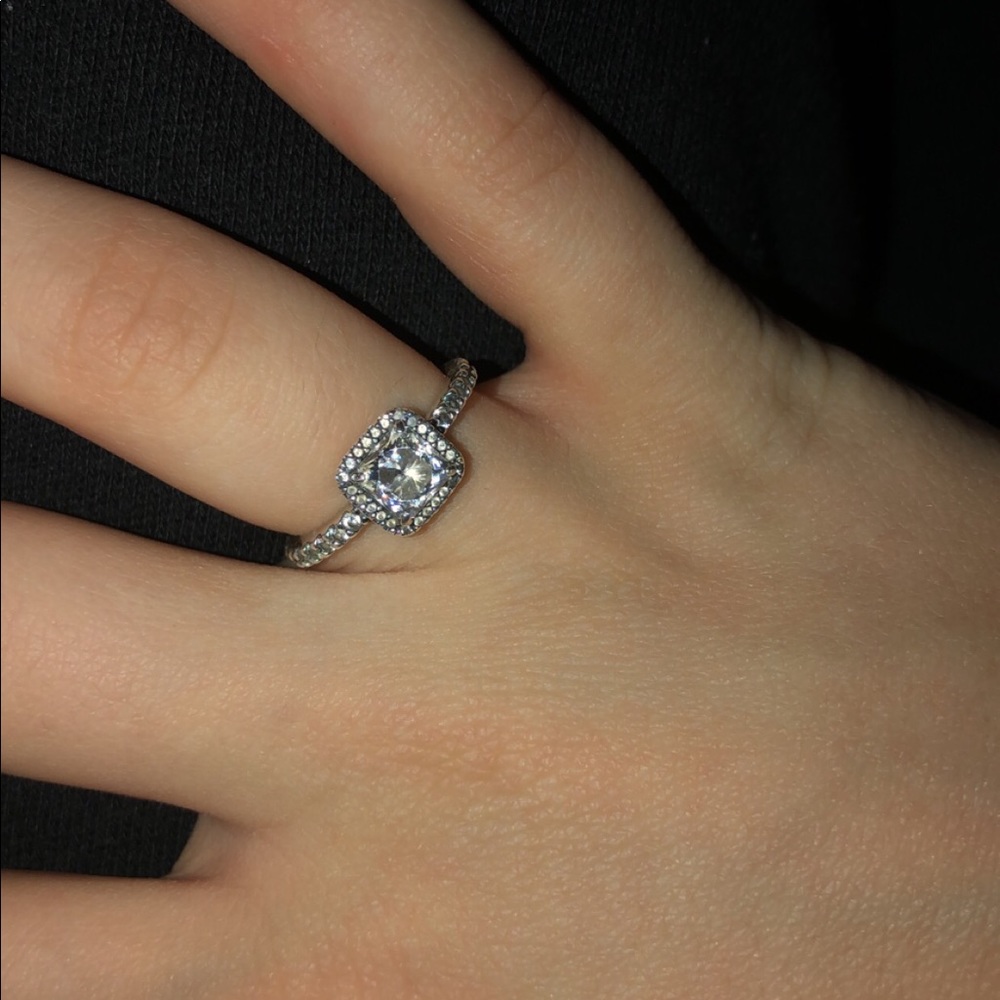 Pandora “timeless elegance” ring silver